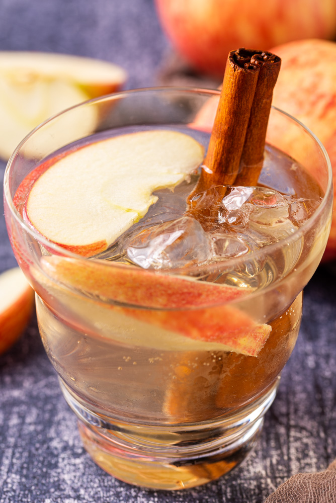 apple and ginger ale spritzer