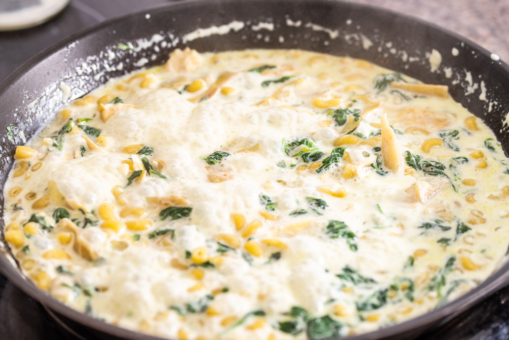 how to make macaroni and cheese with spinach and artichoke