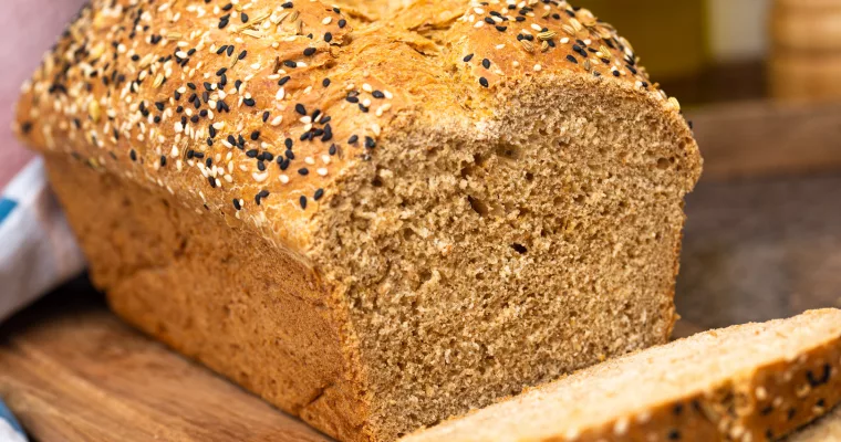 Easy Seeded Wholemeal Loaf